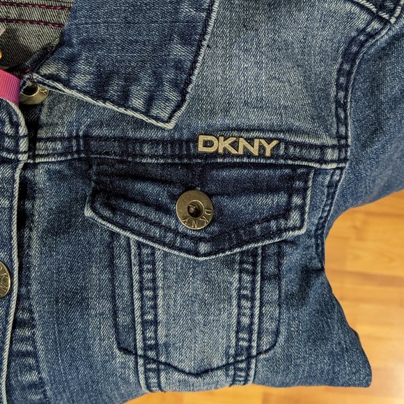 DKNY denim jacket with Rainbow Haired girl Embroidery - Picture 7 of 8